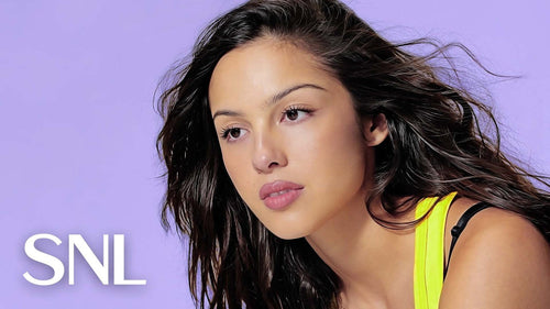 Olivia Rodrigo เซอร์ไพรส์เพลงใหม่ “begged” ในรายการ Saturday Night Live