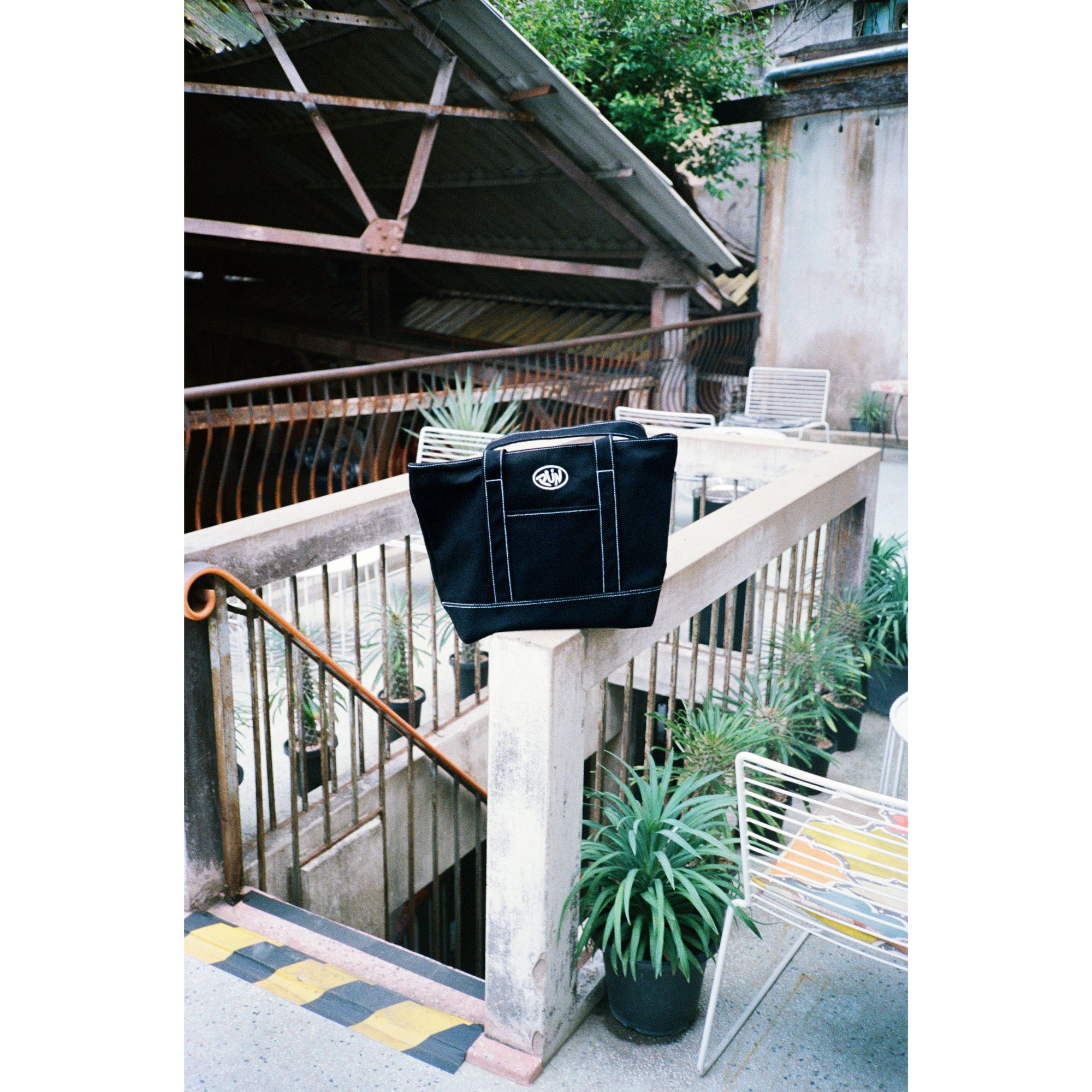 PUN “DAY & NIGHT” TOTE BAG