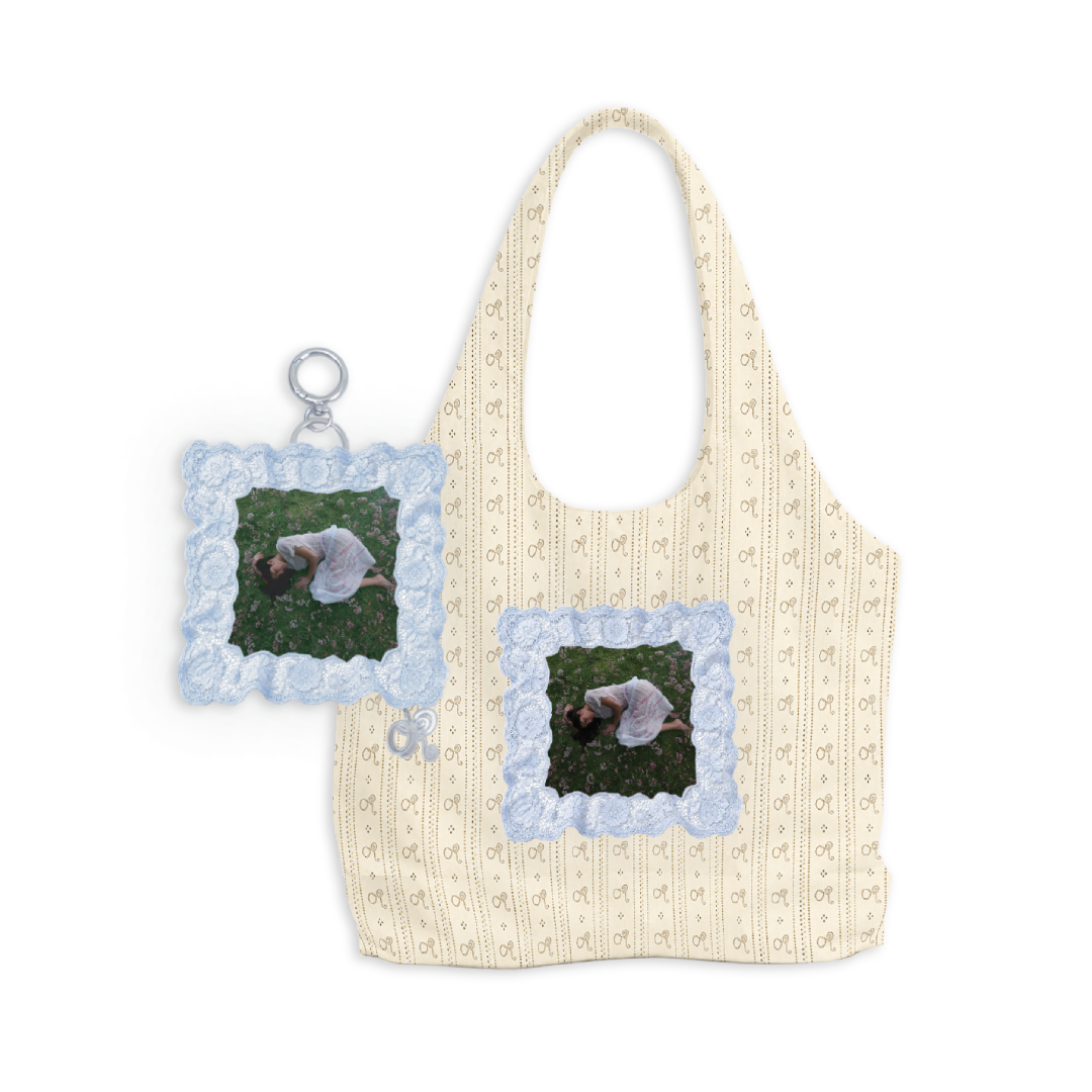 honey bee charm tote